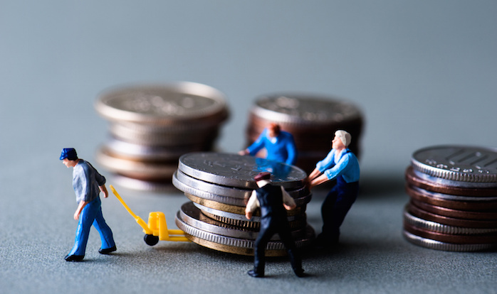 payroll men moving coins