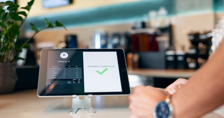Restaurant point-of-sale system using tablet.