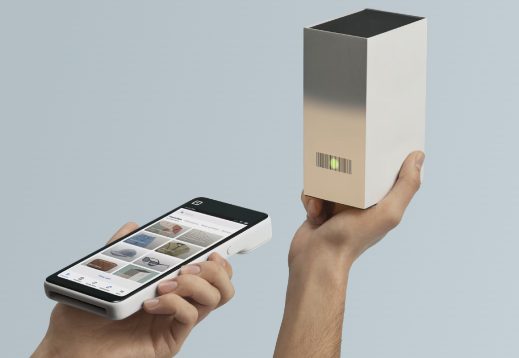 The Square Handheld smart terminal’s built-in barcode scanner allows staff to quickly scan products for fast, mobile checkout in retail stores and at events.